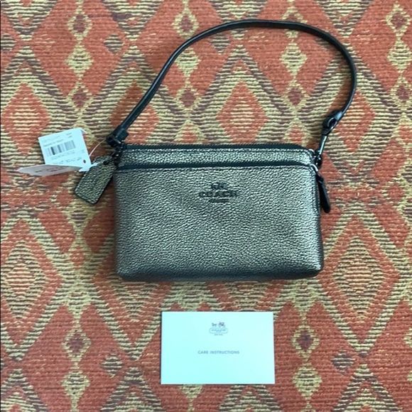 NWT Coach Wallet/Wristlet - Picture 1 of 6